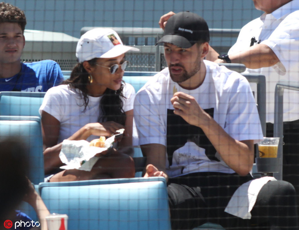 拼劲十足！沃特森10中7拿到21分 正负值+17（沃特森火力全开，10投7中砍下21分，正负值+17）