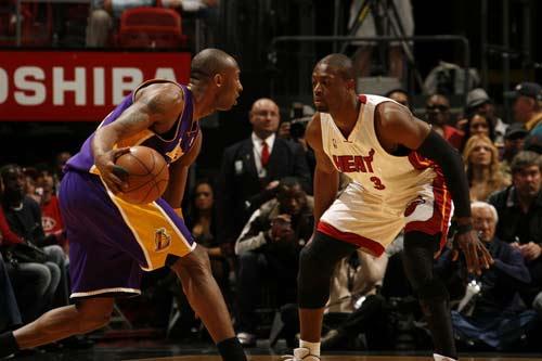 新民体育：全胜晋级，上海男篮开始“质变”？（新民体育：全胜出线，上海男篮是否迎来蜕变？）