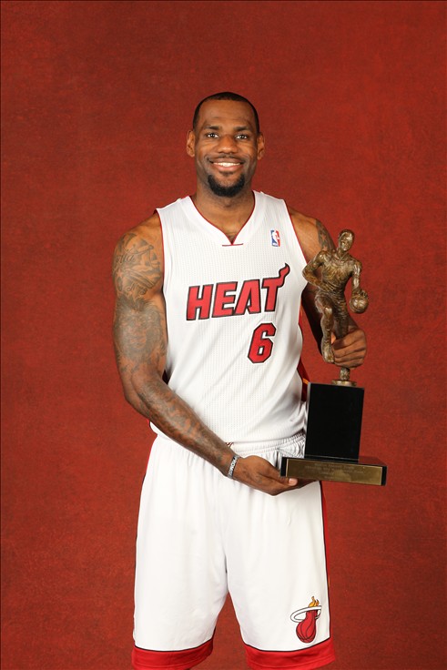 尽力局！阿夫迪亚16中9空砍35分9篮板7助攻（苦战无果！阿夫迪亚16投9中砍35分9板7助仍难救主）