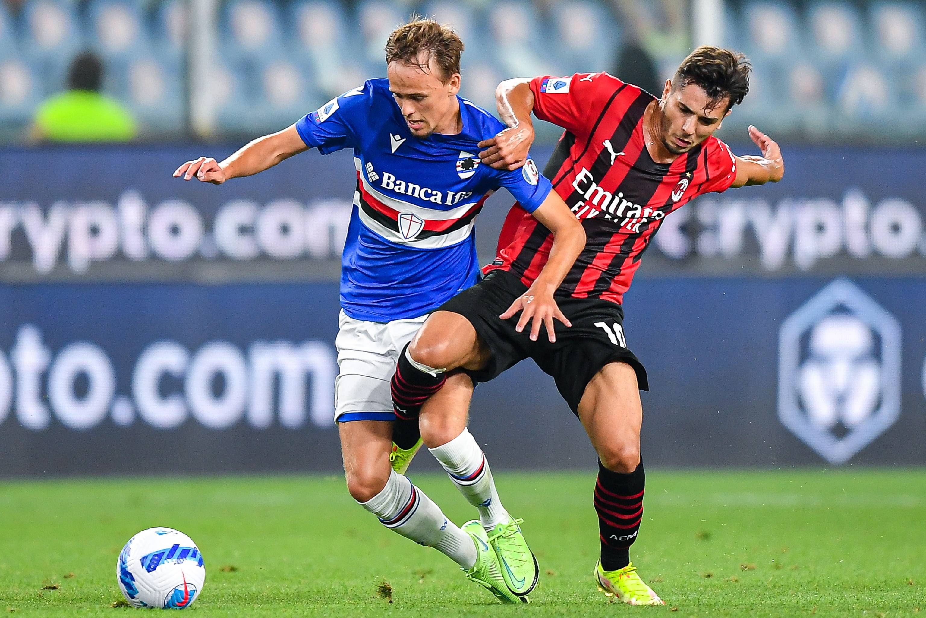 庞峥麟半场7中7轰下21分，超过队内两名外援得分总和（庞峥麟半场7投全中砍21分，得分压过队内两外援总和）