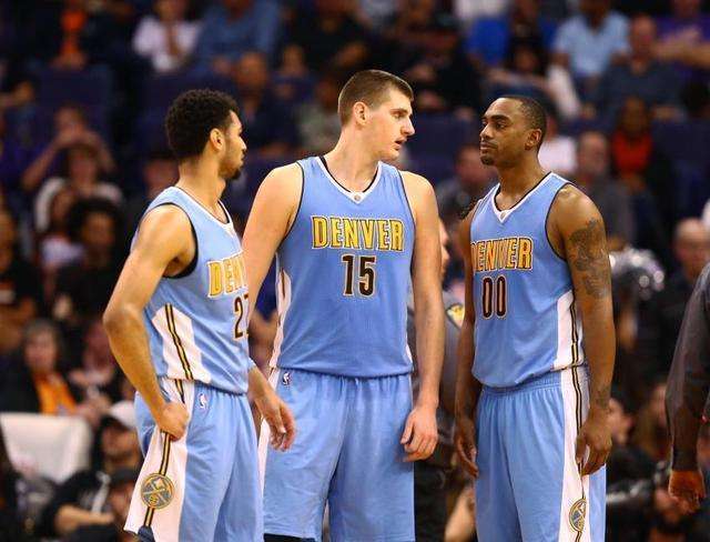 图赫尔：贝林厄姆以10号位身份回归，福登会是中路球员（图赫尔：贝林厄姆重返10号位，福登主打中路）