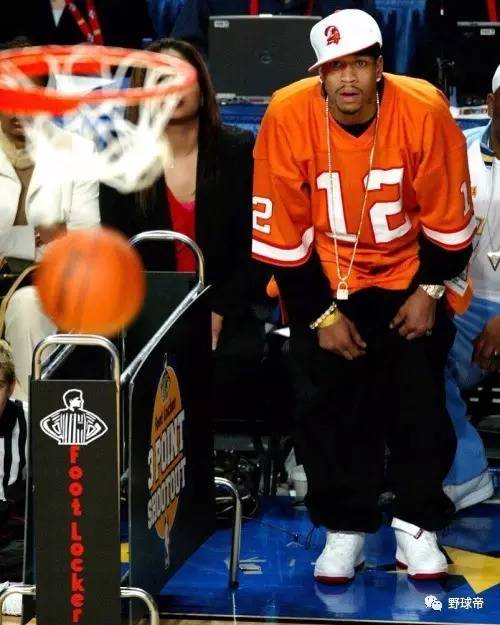 内马尔：输给弗拉门戈遭太多批评，情绪跌至谷底寻求心理帮助（内马尔谈失利：负于弗拉门戈后饱受指责，情绪触底求助心理支持）