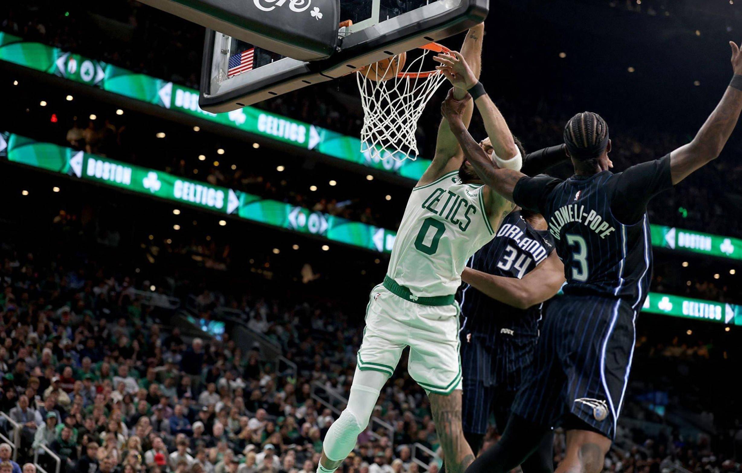 波兰媒体：莱万收到米兰、沙特和美职联报价，米兰愿签约两年（波媒：莱万获AC米兰、沙特球队与MLS报价，米兰愿提供两年合同）