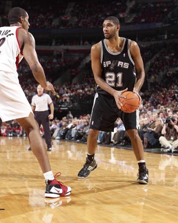 开拓者三杀勇士！夏普狂轰35分立功，阿夫迪亚准三双（开拓者三度击败勇士！夏普狂砍35分，阿夫迪亚准三双闪耀）