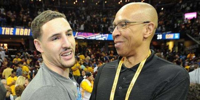 2025成都乒联混团世界杯，中国8-0胜韩，日8-3胜德，张本智和状态不佳，恐难晋级决赛。（2025成都乒联混团世界杯：中国8-0韩国、日本8-3德国，张本智和状态低迷，晋级决赛前景堪忧）