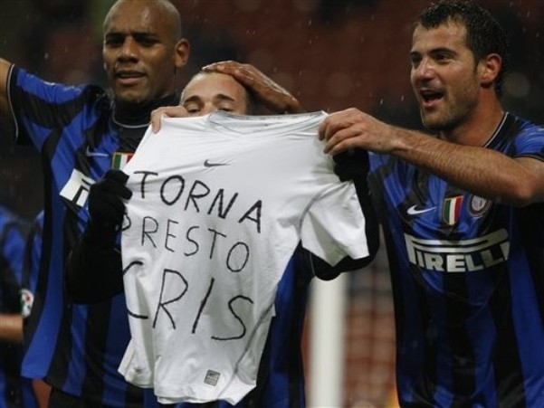 每体：皇马会等阿隆索到圣诞节后，看他能否重新掌控更衣室（每体：皇马将把评估阿隆索推迟到圣诞节后，观望其能否重掌更衣室）